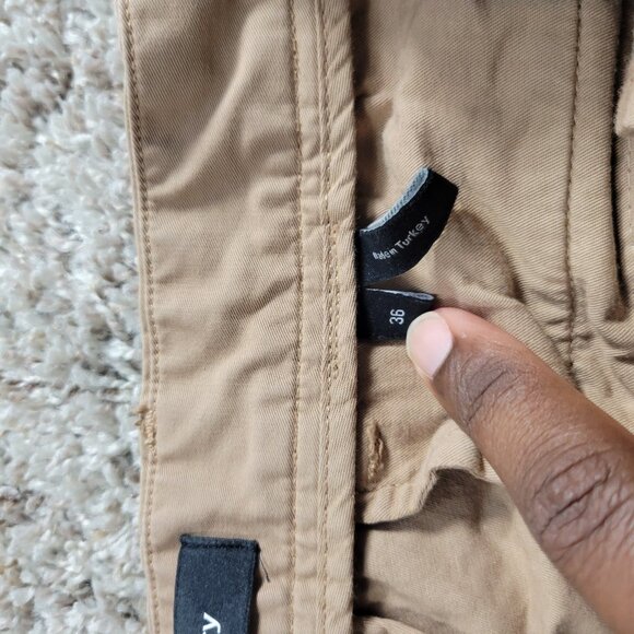 THEORY Pants Mens 36x32.5 Beige Straight Leg Chino Preppy - Picture 3 of 7